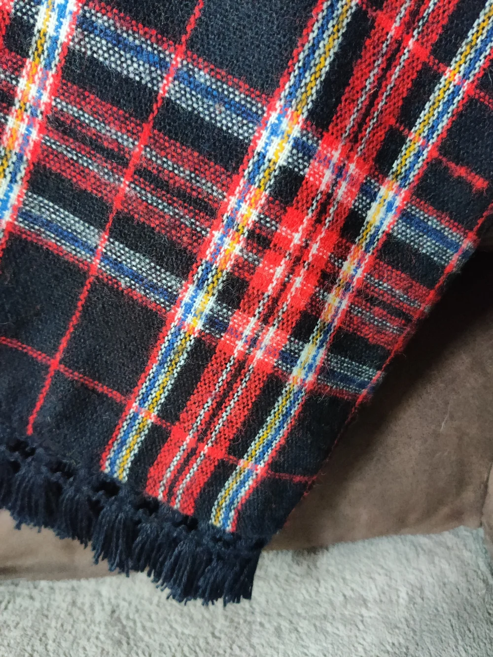 Vintage Plaid Tartan Tablecloth Throw Wool Fringe Square 56x56 Christmas Winter